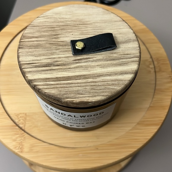 SANDALWOOD SCENTED CANDLE - Picture 3 of 6